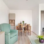 Varsovian Chic - Stylish 2Br In City Center With Balcony & Views