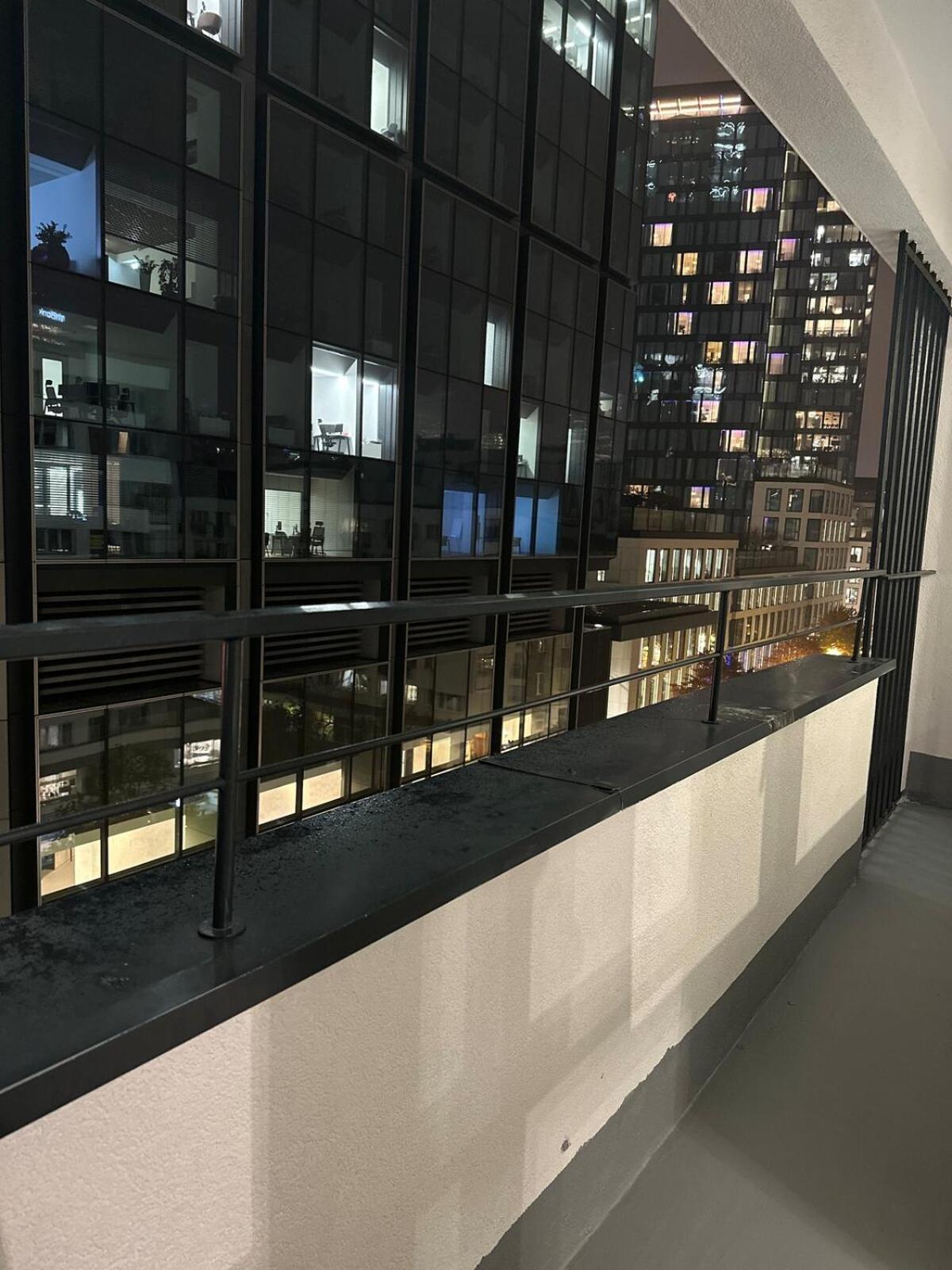 Varsovian Chic - Stylish 2br In Center With Balcony & Views