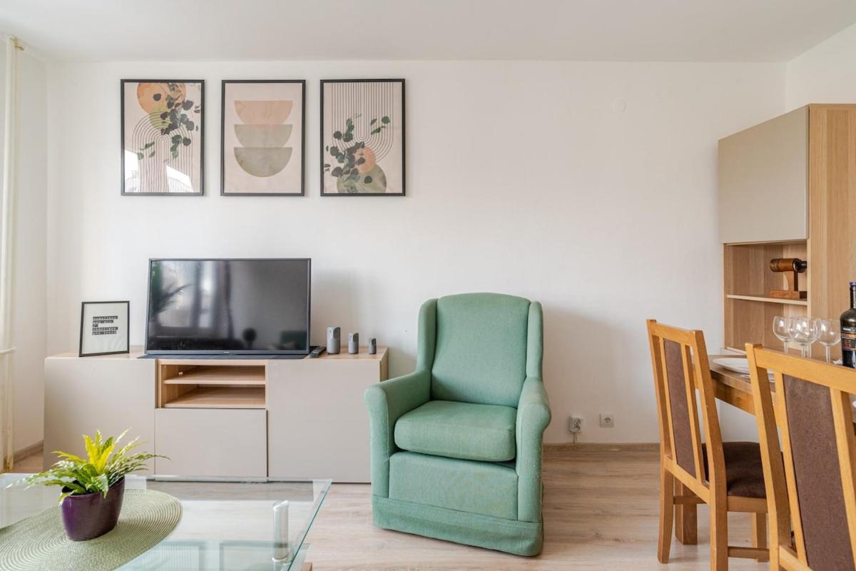 Lägenhet Varsovian Chic - Stylish 2br In Center With Balcony & Views *