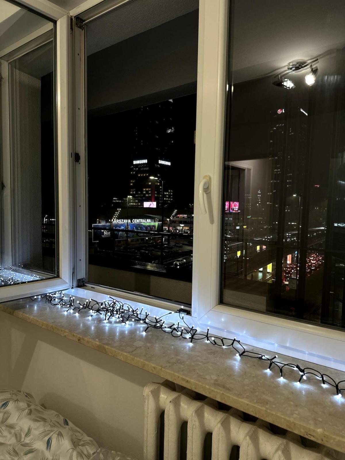 Varsovian Chic - Stylish 2br In Center With Balcony & Views Lägenhet